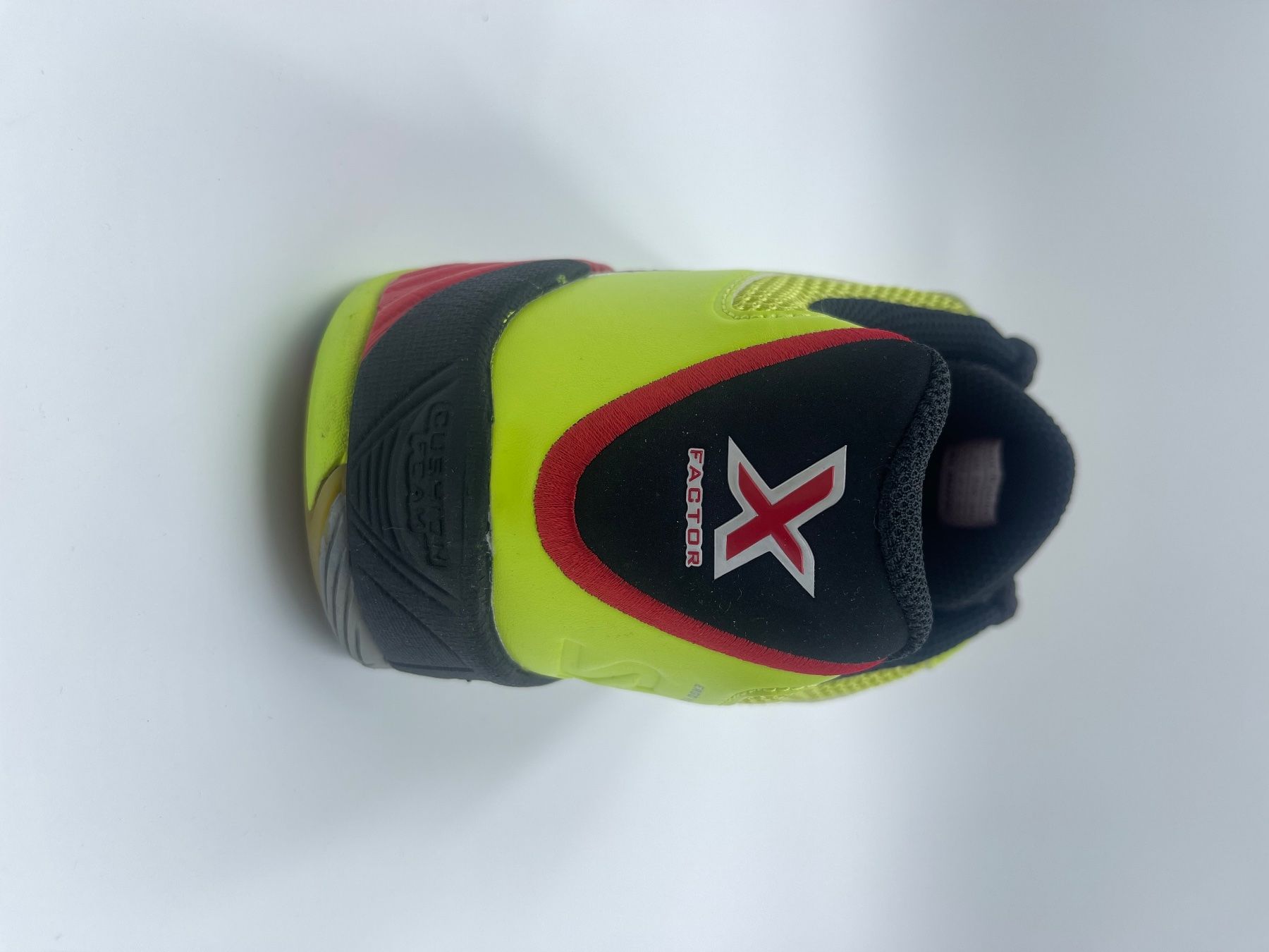 Scarpe da uomo: Salming X Factor Herren Hanball Gr. 47 – Nuovo e nell'imballaggio originale da Spreitenbach venduto da Opfikoner1 9