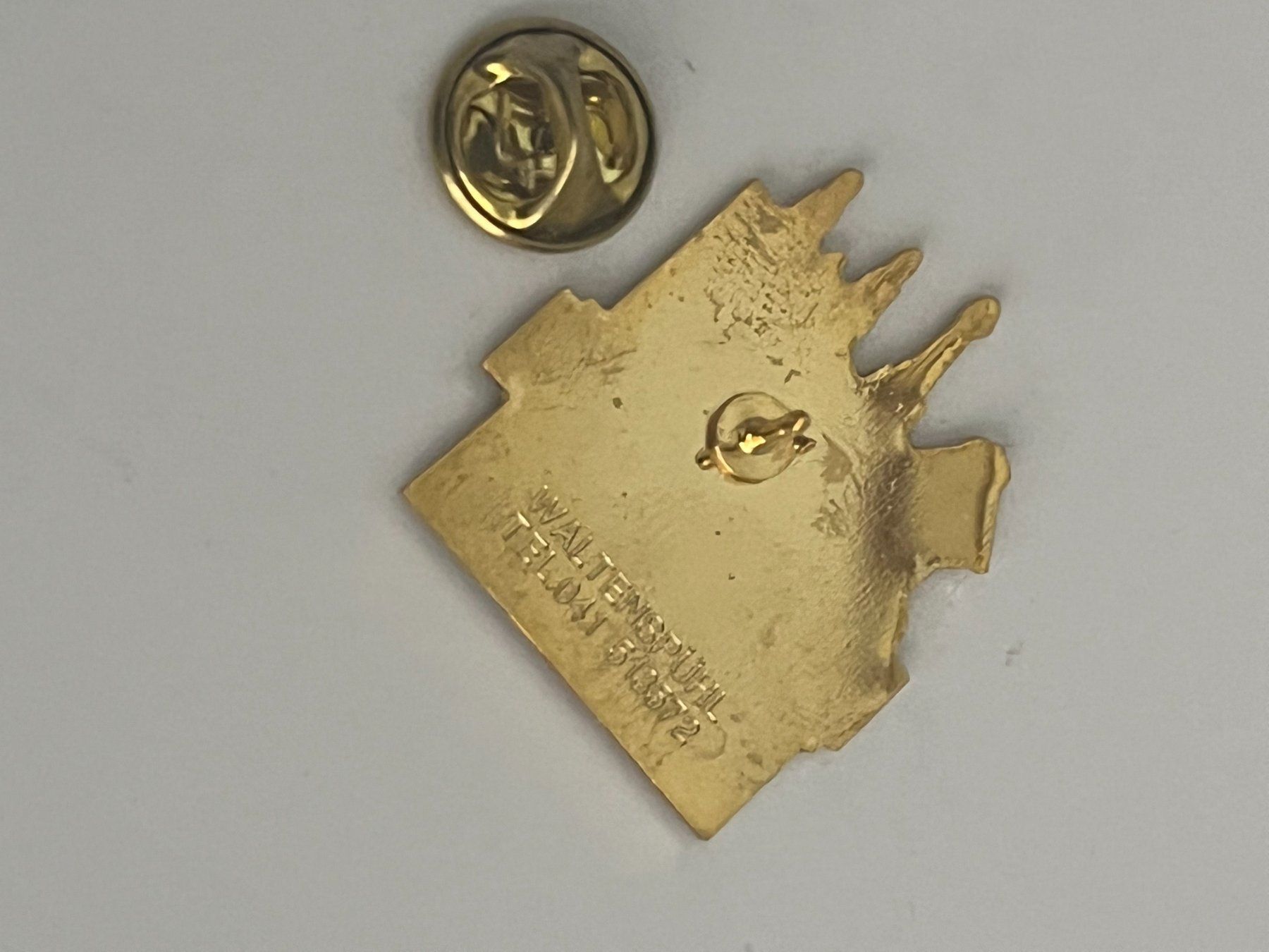 Ford Plaketten & Abzeichen: Pin Willy Ford Bern – Gebraucht aus Dietikon von sch_w2tw 1