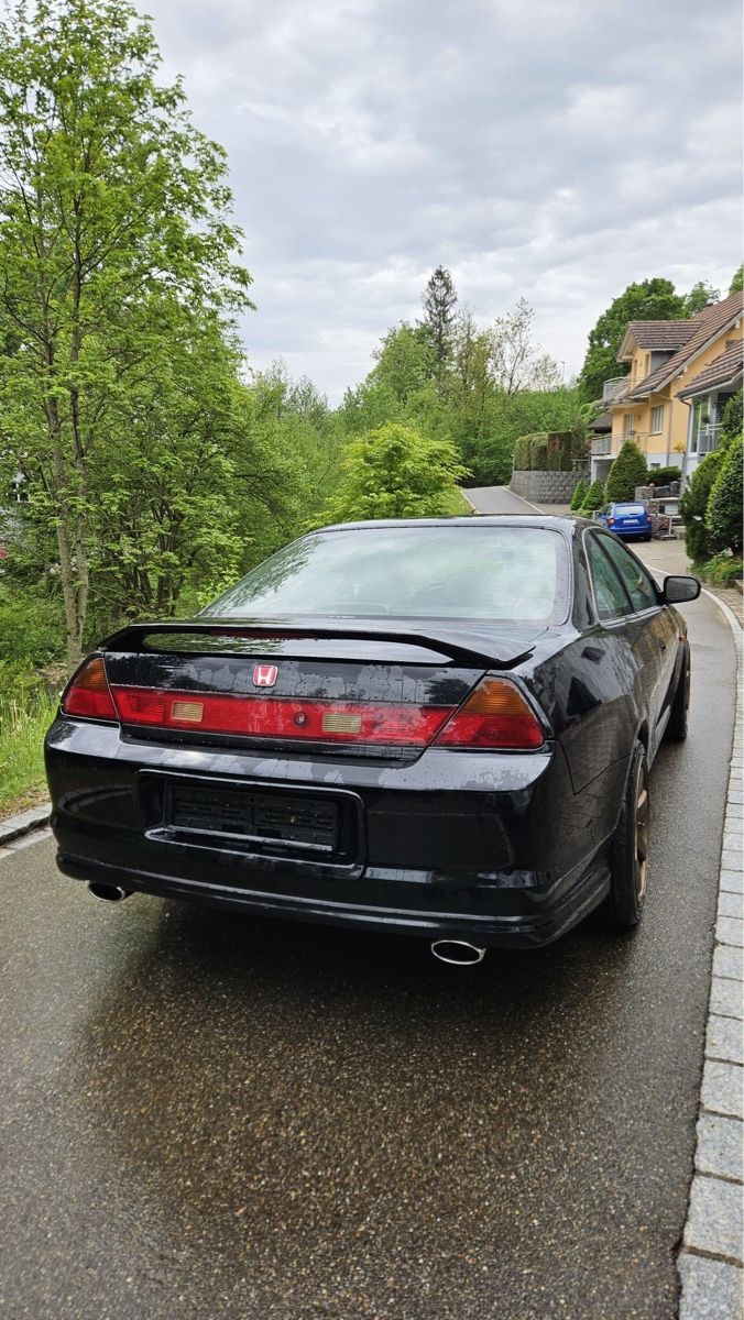 Honda Automobili: Honda Accord 3.0 Vtec – Usato da Salez venduto da Lasger 1