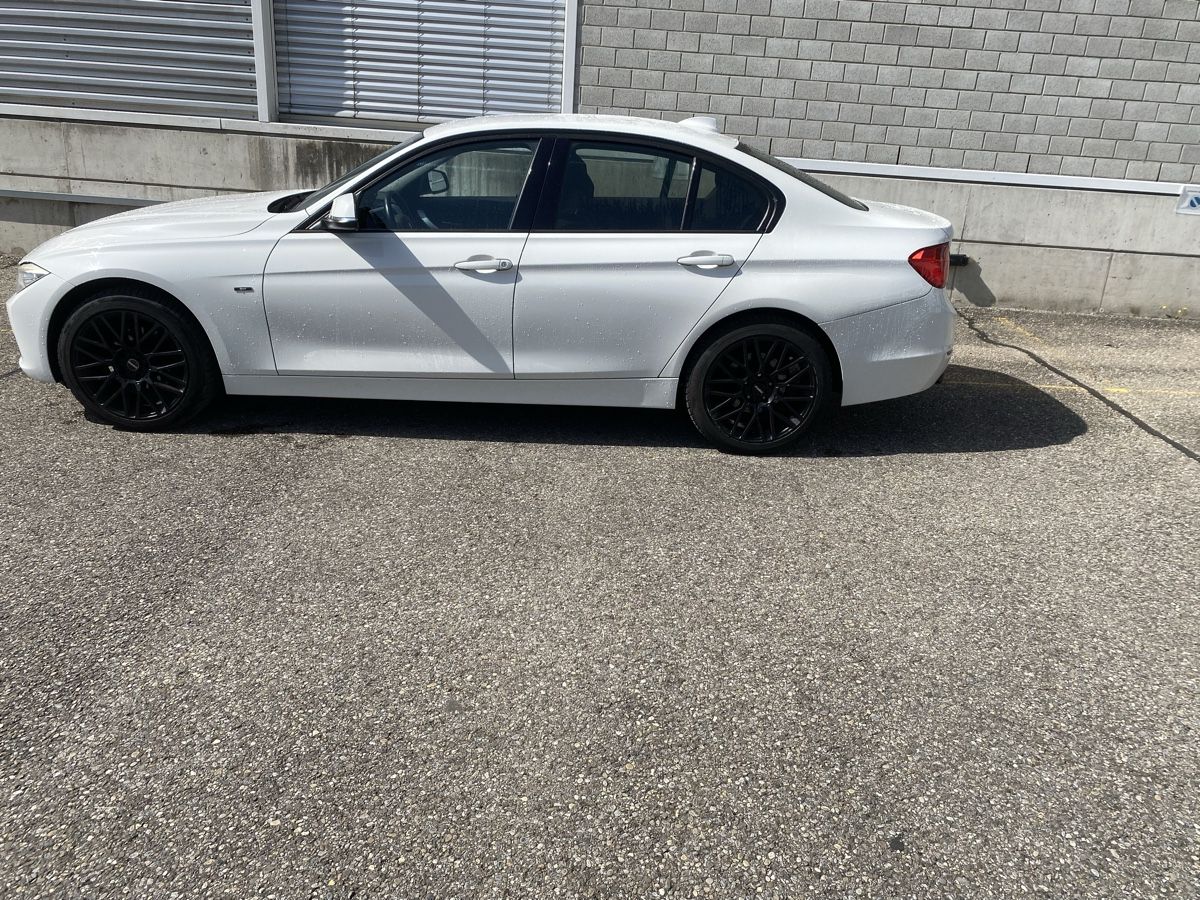 BMW Automobili: BMW 318d F30 – Usato da Schaffhausen venduto da HR-Automotive 5
