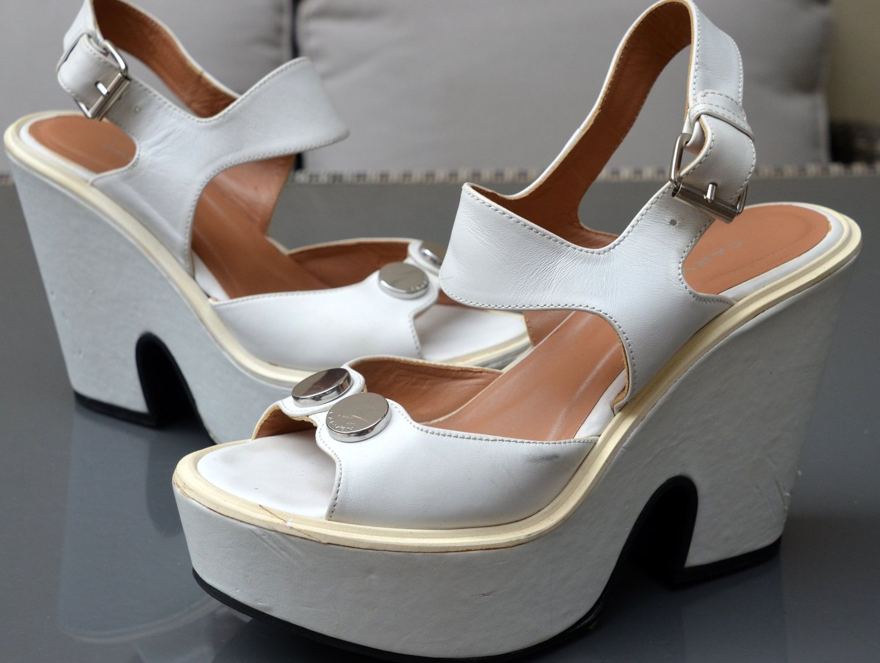 Scarpe da donna: Carven Sandalen / sandales 37 – Usato da Collonges venduto da arashee 2