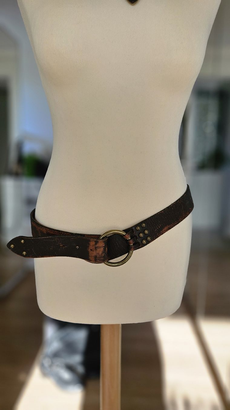 Max Mara Cinture: Lot Ceintures Maxmara - Guess - One Step – Usato da Cheyres venduto da Karine-Schweiz 5