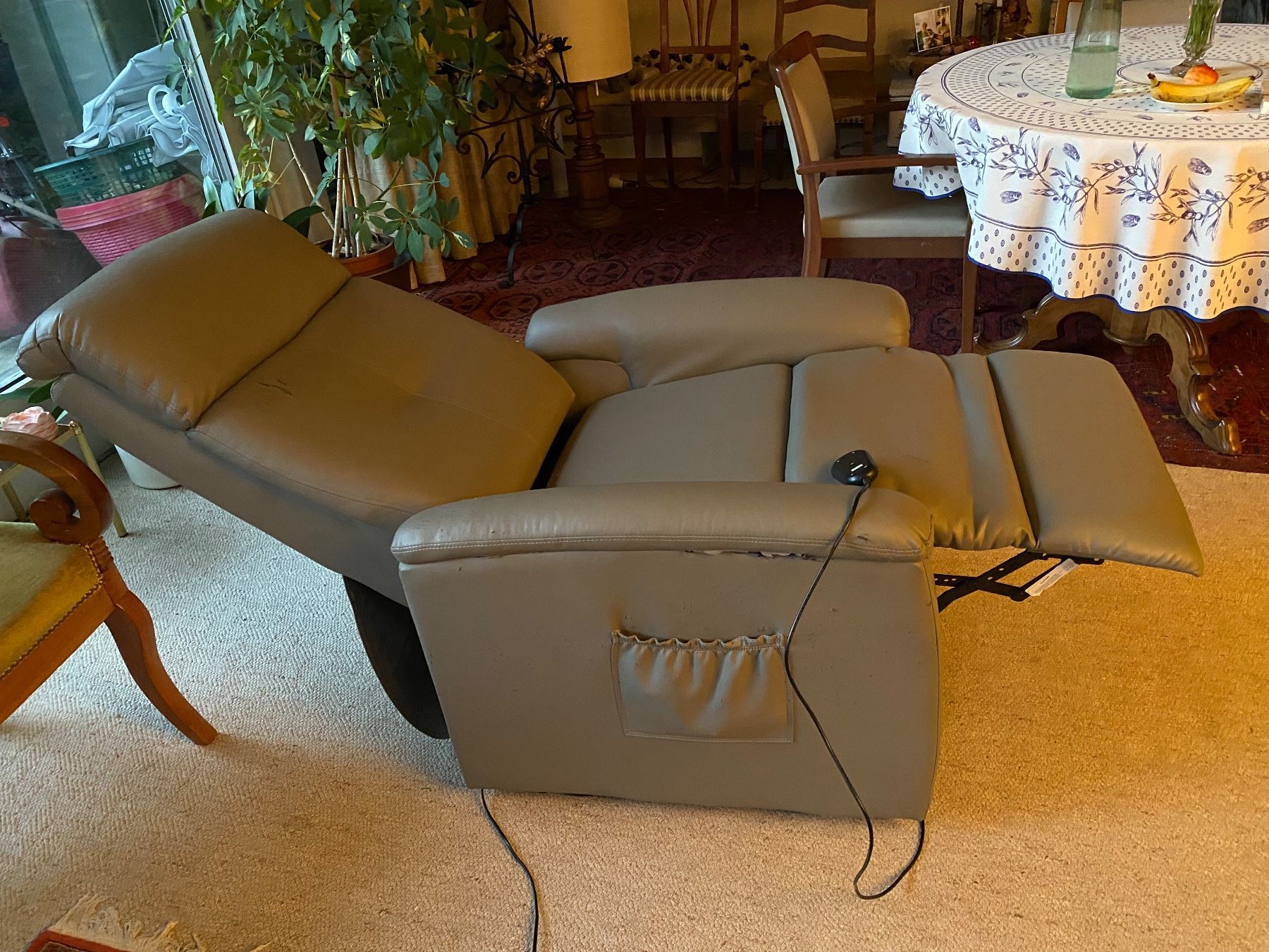 Fauteuils: Relax-Sessel mit elektr. Aufstehhilfe – Défectueux à Muri b. Bern par Chrigubern 4