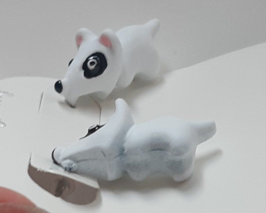 Orecchini pendenti & Orecchini a lobo: Boucles d'oreilles - Chiens noir et blanc – Nuovo e nell'imballaggio originale da La Chaux-de-Fonds venduto da beasach 2