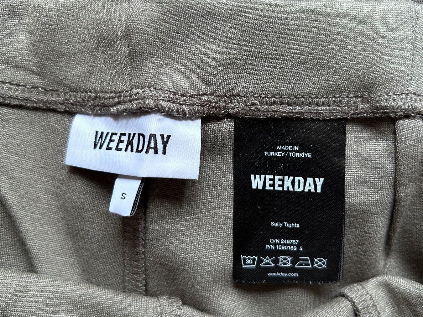 Weekday Pantalons: Weekday Leggins – D'occasion à St. Gallen par look-twice 2