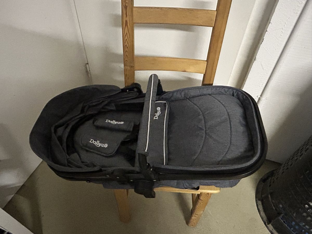 Poussette: Kinderwagen inkl. Zubehör  – D'occasion à Grafenried par mima00 4