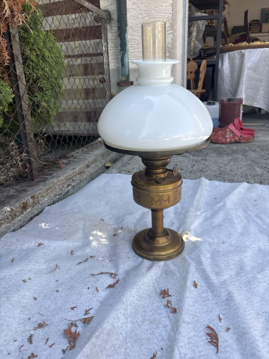 Lampen: Öllampe Messing mit Schutzglas  – Gebraucht aus Reinach von handyman_gp