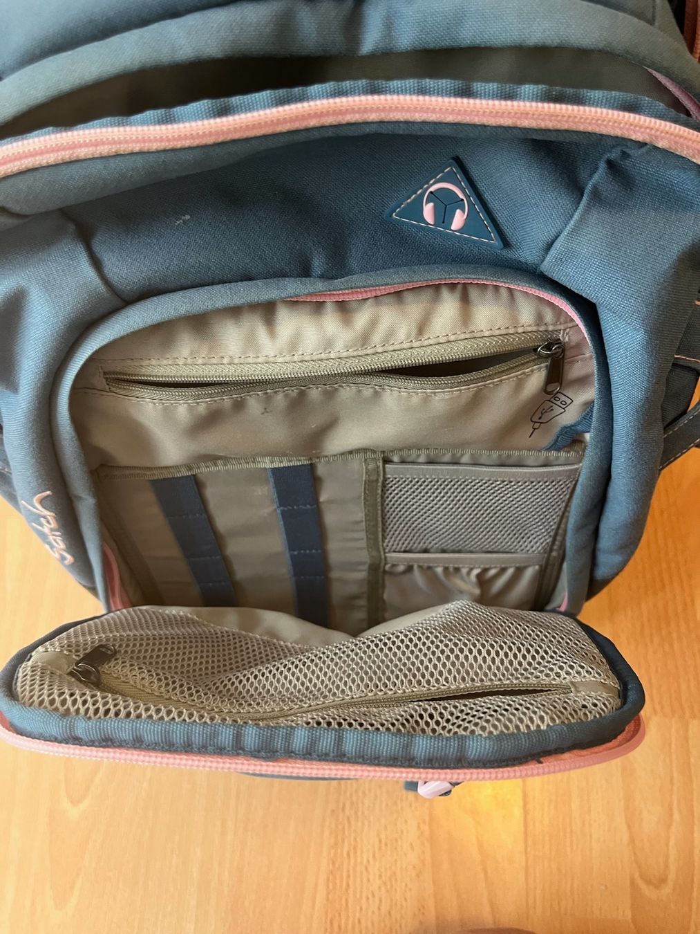 Satch Borse & Zaini: Satch Schul Rucksack blau – Usato da Bern venduto da c_hebenstreit 5