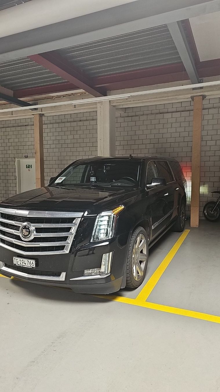 Cadillac Automobili: Cadilac Escalade 6.2 Platium – Usato da Wängi venduto da fremdi 2