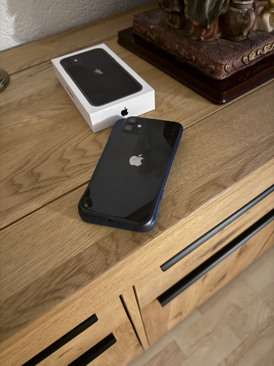 Apple Handys / Smartphones: Iphone 11 64GB schwarz  – Gebraucht aus Füllinsdorf von Nistelroy 2