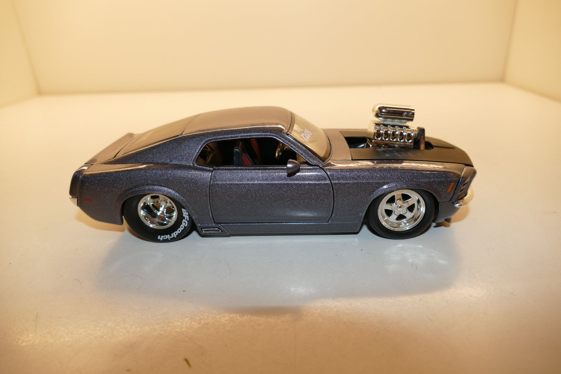 Jada Toys Modellini d'auto: Jada BTM 1:24: 1970 Ford Mustang Boss – Nuovo (secondo la descrizione) da Niederhasli venduto da rail-duerst 3