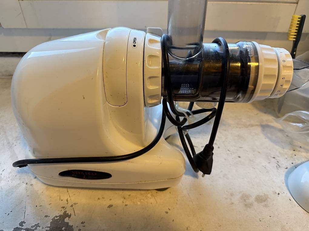 Elettrodomestici da cucina: Extracteur de jus Vitaleo – Usato da Genolier venduto da Aia
