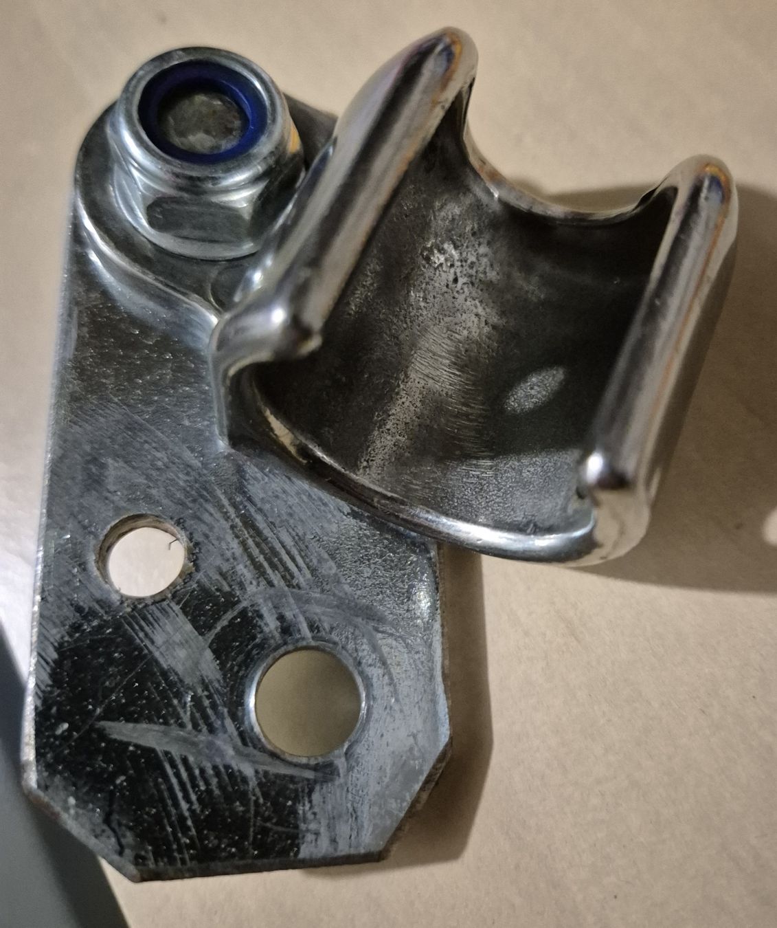 Ganci per rimorchio: Achskupplung Adapter – Usato da Savognin venduto da feibien83