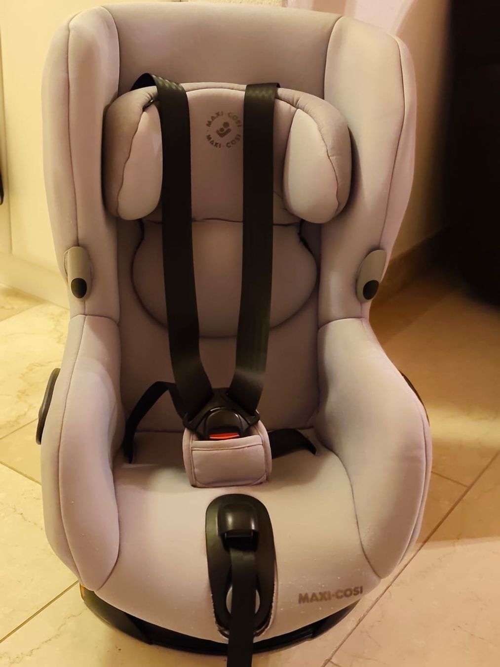 Maxi-Cosi Hochstühle: Kindersitz – Gebraucht aus Wetzikon ZH von mau_m2bm
