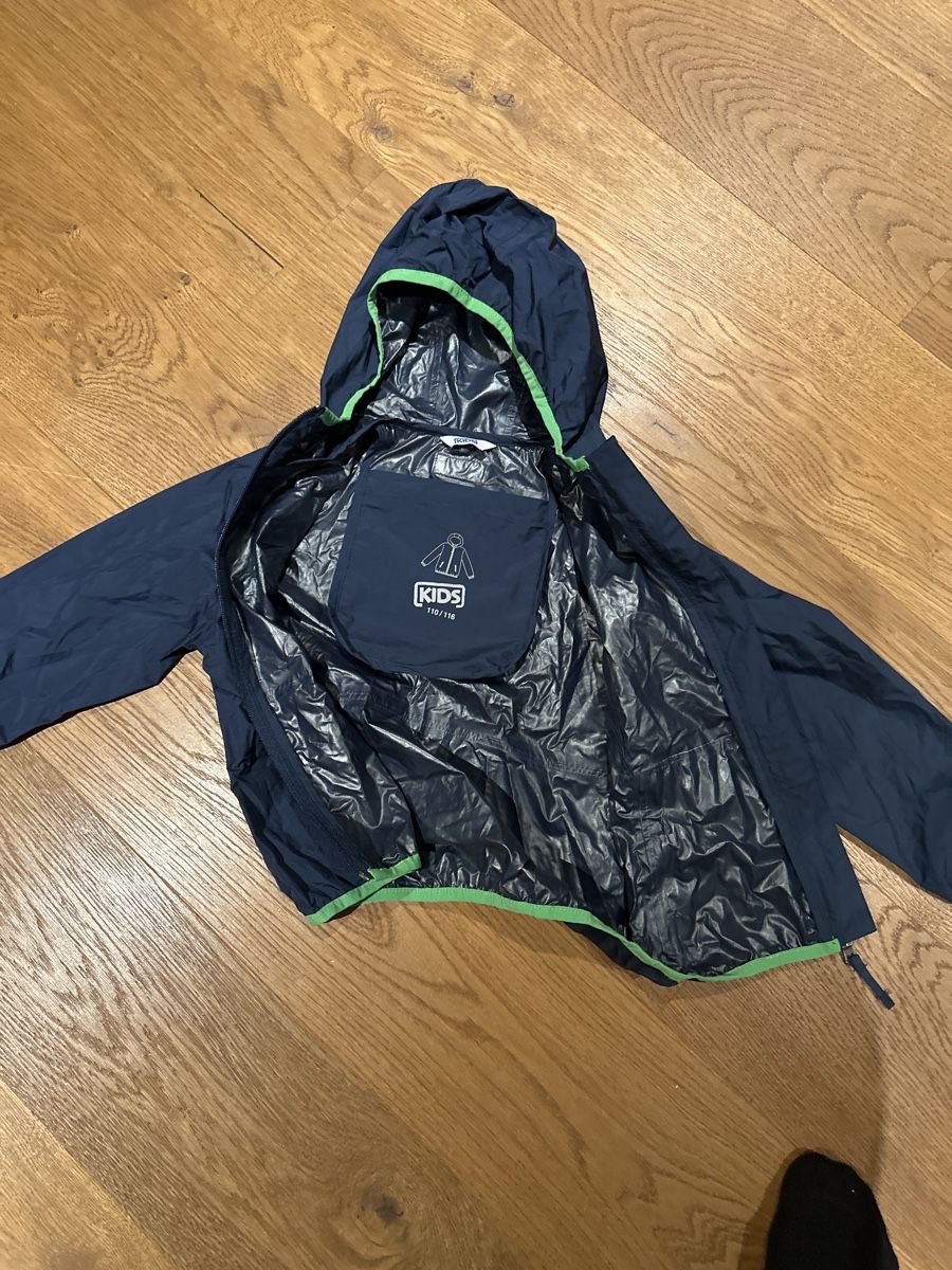 Giacche & Cappotti: Regenjacke Gr. 110/116 – Usato da Pratteln venduto da Nala78 1