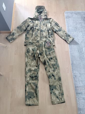 Tarnanzug Softshell Winter Outdoor Neu Grösse XxL Top!