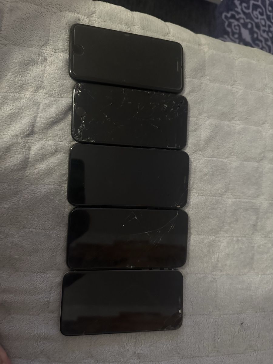 Apple Portables: iPhone – Défectueux à Lausanne par ram_77s8 1
