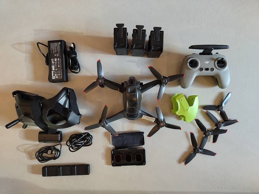 DJI Videocamere: DJI FPV + FLYMORE KIT + ND-Filter + Koffer – Usato da Domat/Ems venduto da frt2010 4