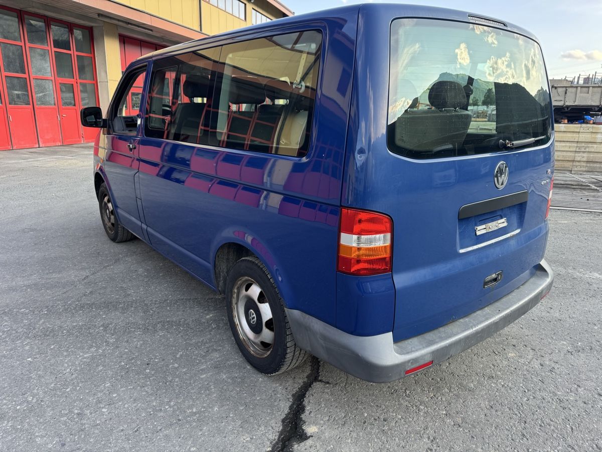 VW Autos: VW T5 3.2 V6 4MOTION blau 7 Sitze – D'occasion à Samedan par Cram85 3