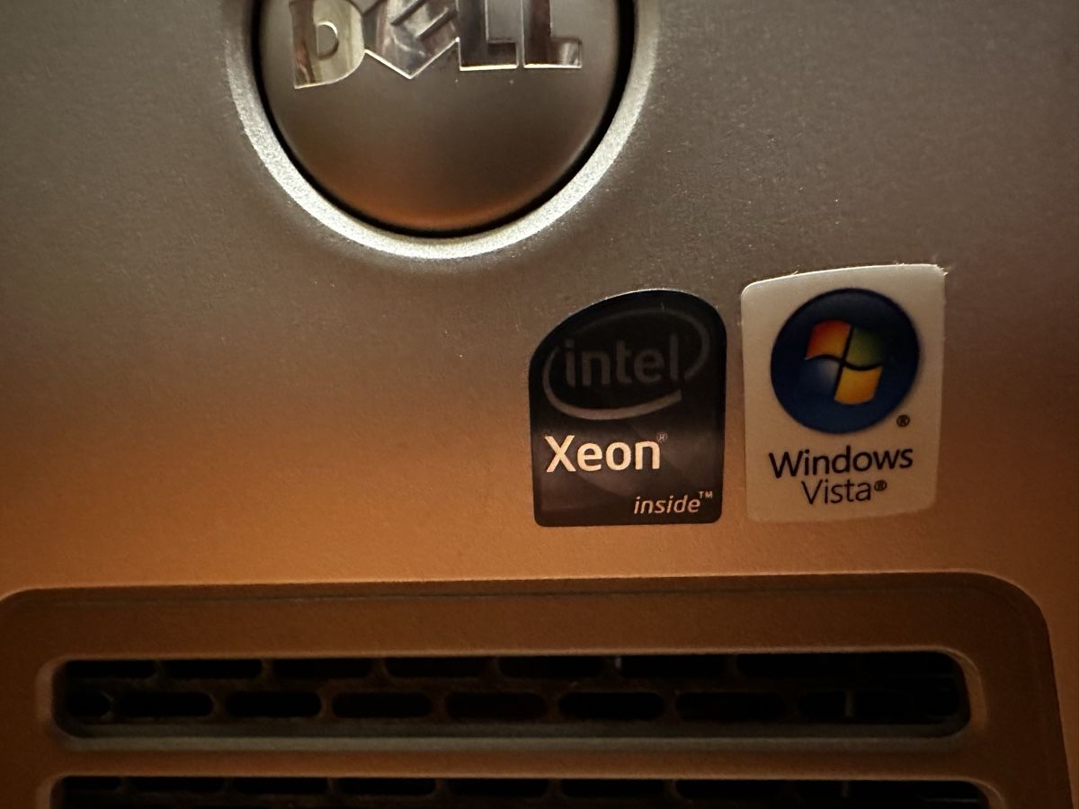 Dell PCs: Dell Precision T5500 PC with Keyboard & mouse - no hard disk – D'occasion à Pully par farzin 5