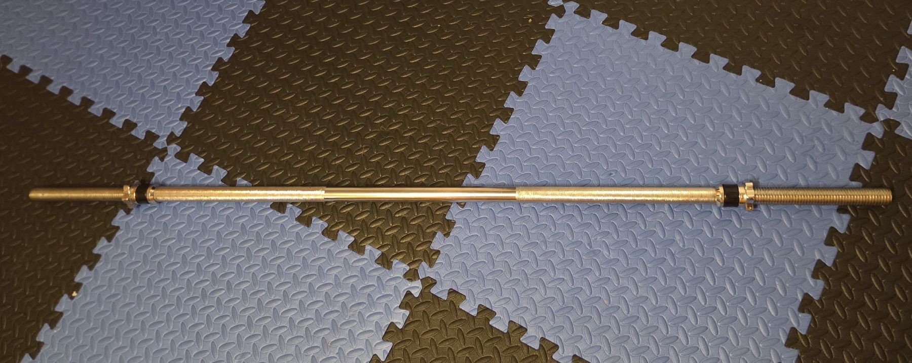 Hanteln & Gewichte: Langhantelstange 160cm – Gebraucht aus Pfäffikon ZH von Nana114