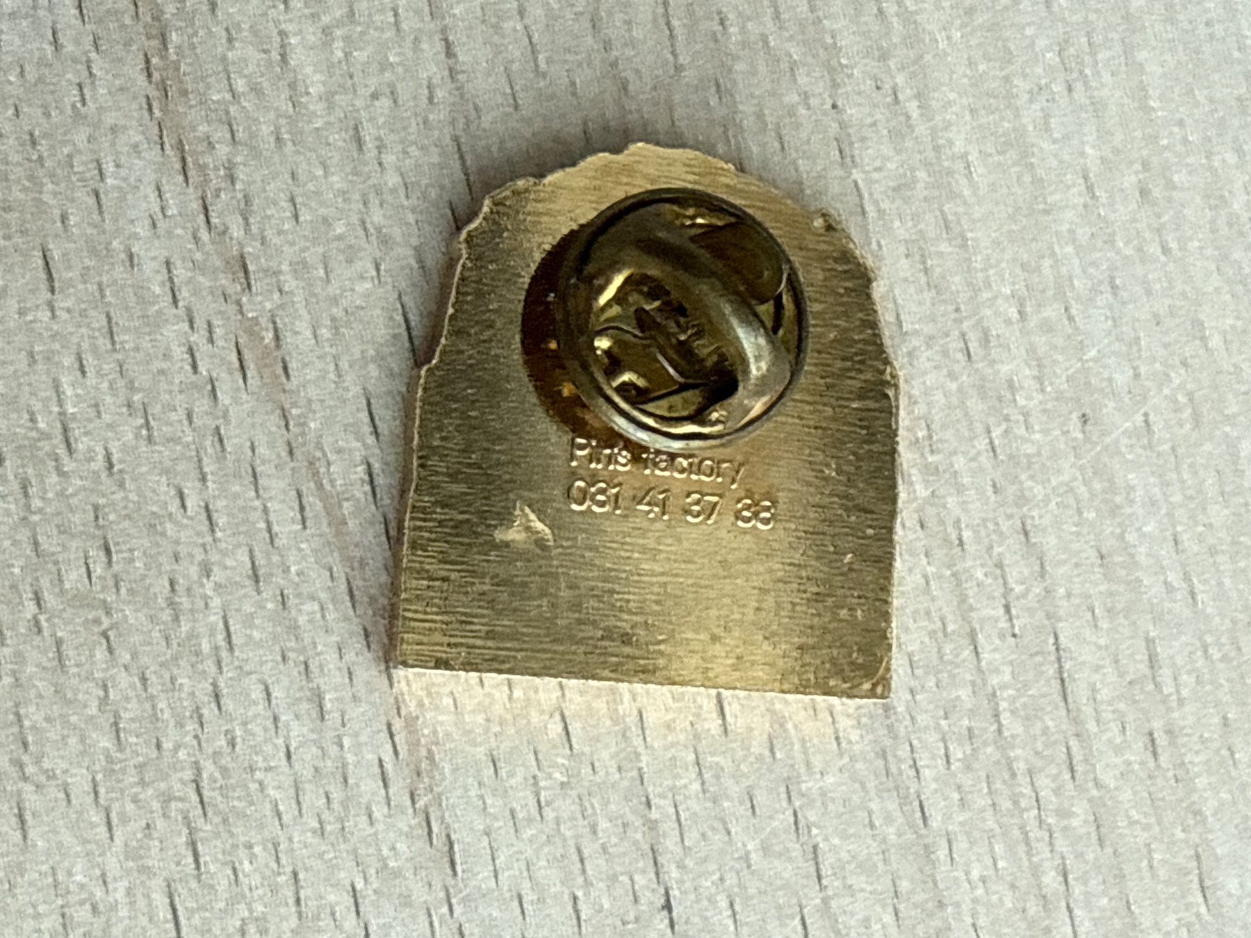 Plaquettes & Badges: Pin Robert Frey Ligerz – D'occasion à Glattbrugg par Schweigmatt 1