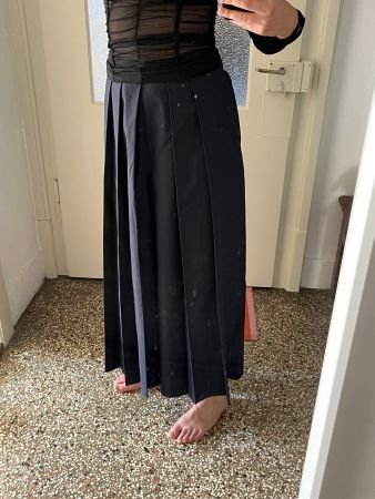 Dunkelblaue elegante Rockhose mit Bundfalten Gr. M