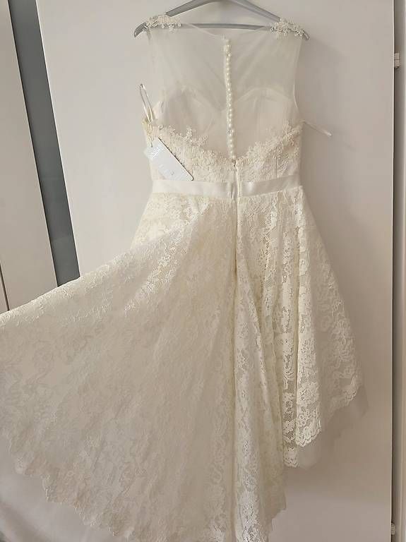 Vestiti: Hochzeitskleid  – Usato da Luzern venduto da mos_vvy7 1