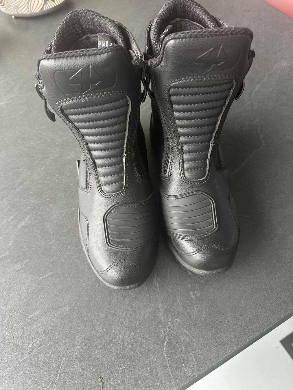 Scarpe da donna: Oxford Motorradstiefel Grösse 37 – Usato da Burgdorf venduto da interstellar2 1