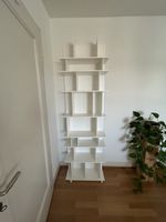 Weisses Designerregal