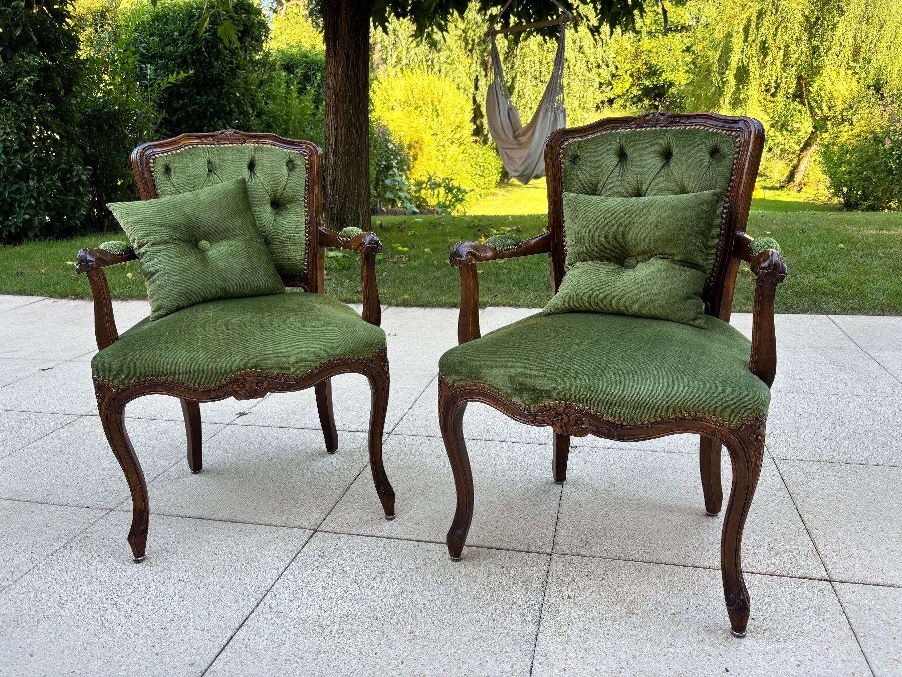 Chaises: Chaises avec accoudoirs – D'occasion à Vandoeuvres par Molnarfi