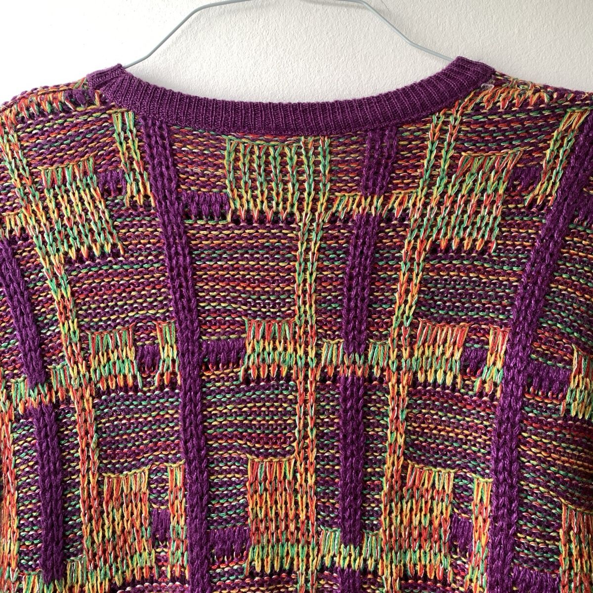 Maglioni & Felpe: Vintage "Wear Out" Wool Blend Sweater, Size L, Australia – Usato da Genève venduto da Kookiek 1