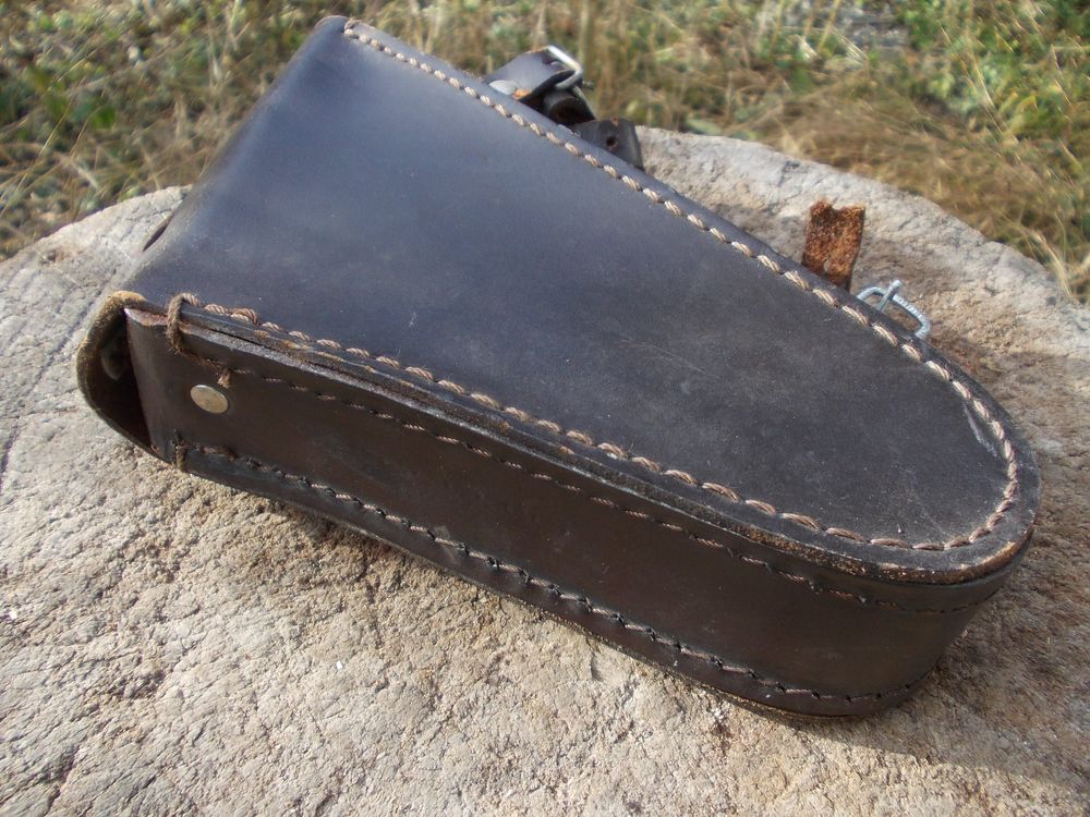 Sehr alte MILITÄRVELO WERKZEUGTASCHE (Gebraucht) in Gsteigwiler