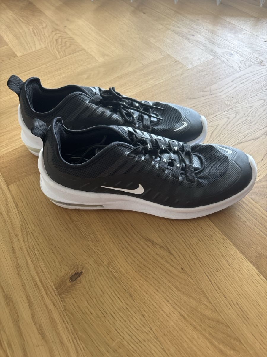 Nike Scarpe da uomo: Nike Air Hallenschuhe, Grösse 42 – Nuovo (secondo la descrizione) da Wohlen AG venduto da Michi761 3