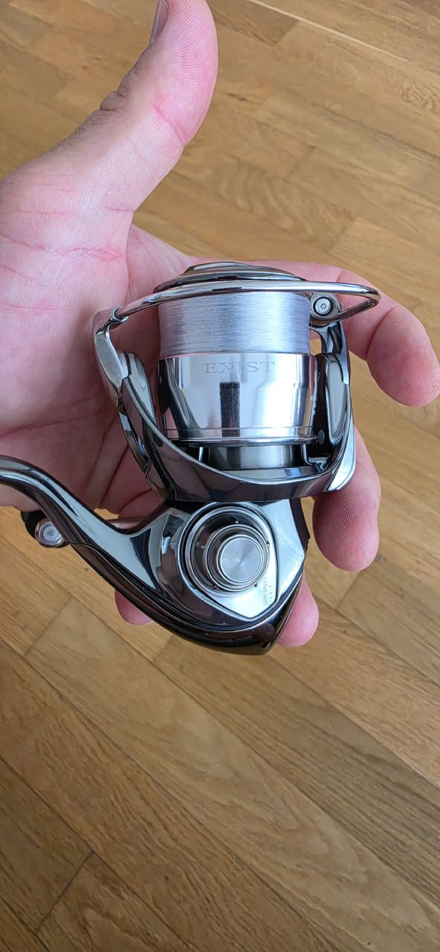 Daiwa Tamburi & Mulinelli: Daiwa EXIST LT 2000S-P – Nuovo (secondo la descrizione) da Alpnach Dorf venduto da Maksim777 4