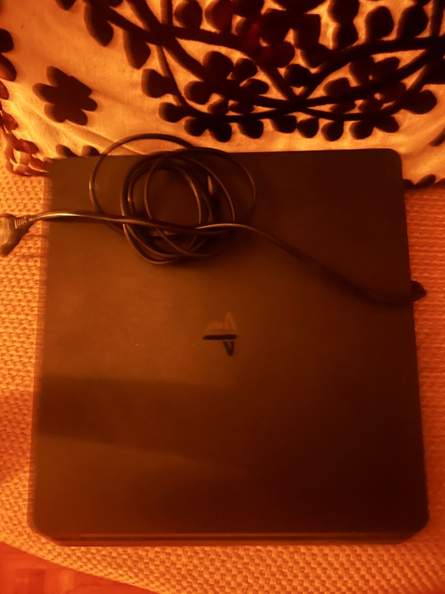 Sony Konsolen: PLAYSTATION 4 SLIM EDITION – Gebraucht aus Küsnacht ZH von lau_8qc2 6