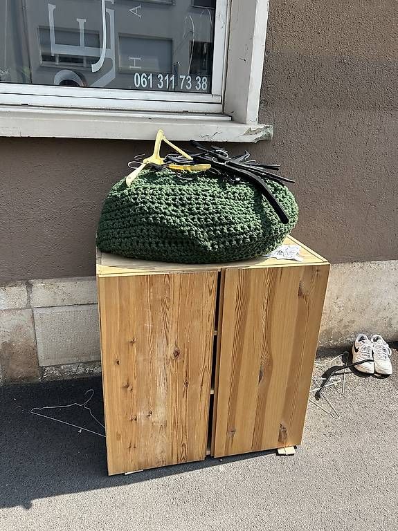 Cassettiere: Holz Komode – Usato da Basel venduto da ari_pwg6