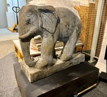 Elefantenstatue. Grosser 🐘 Elefant aus Stein (73x63x58)