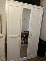 Schrank zu verschenken 