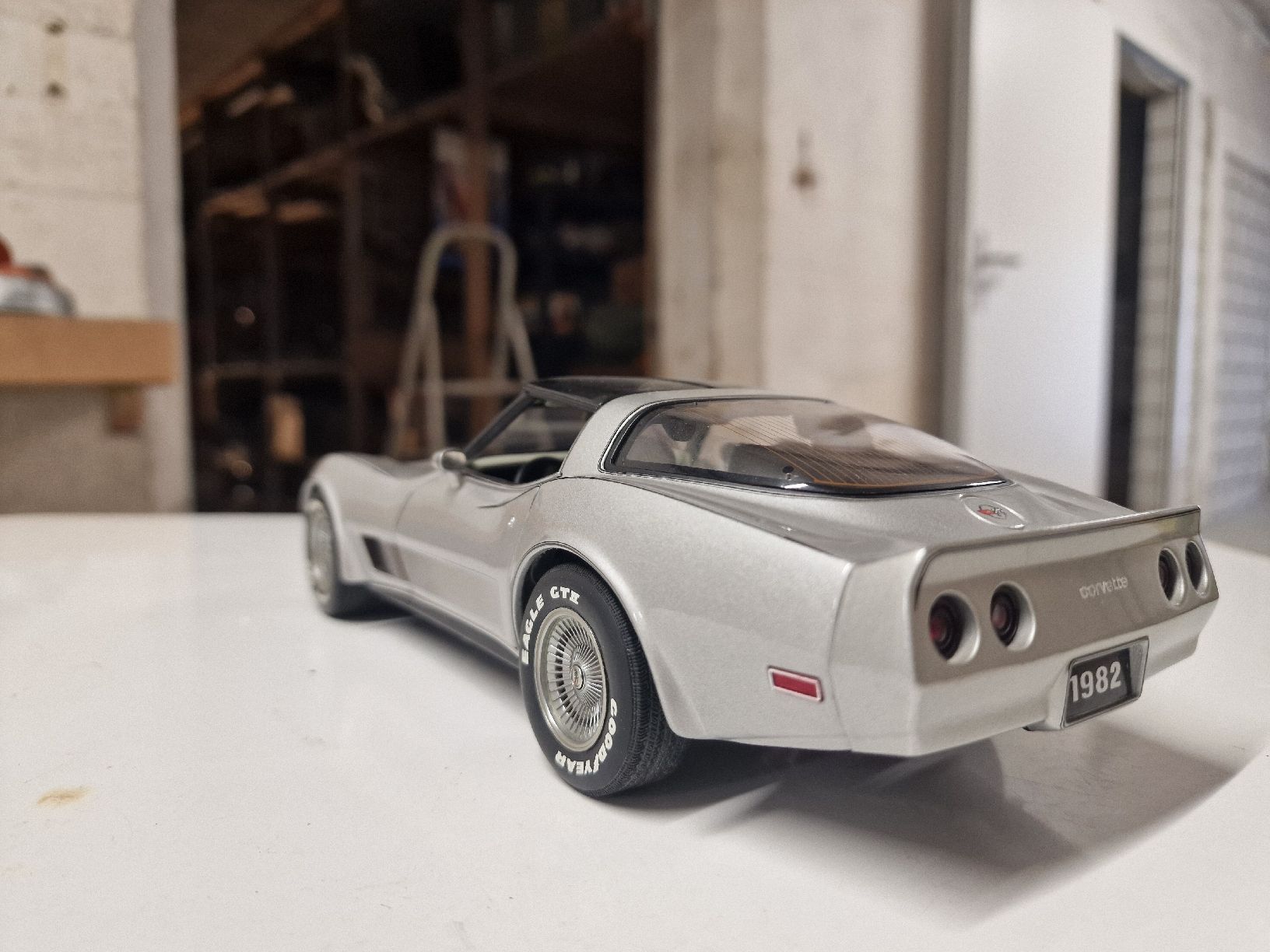 Autoart Modellautos: Corvette C3 1982 Autoart 1:18 – Neu (gemäss Beschreibung) aus Alberswil von R21Turbo 4