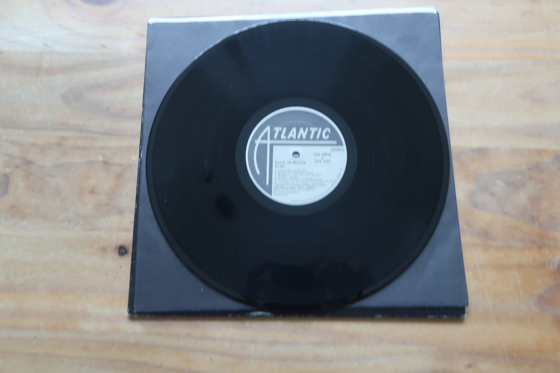 Dischi in vinile: AC/DC - BACK IN BLACK - VINYL LP – Usato da Basel venduto da Patiscat 3