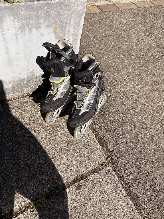 Pattini in linea & Pattini a rotelle: Rollerblades – Usato da Schwerzenbach venduto da sar_5khy 3