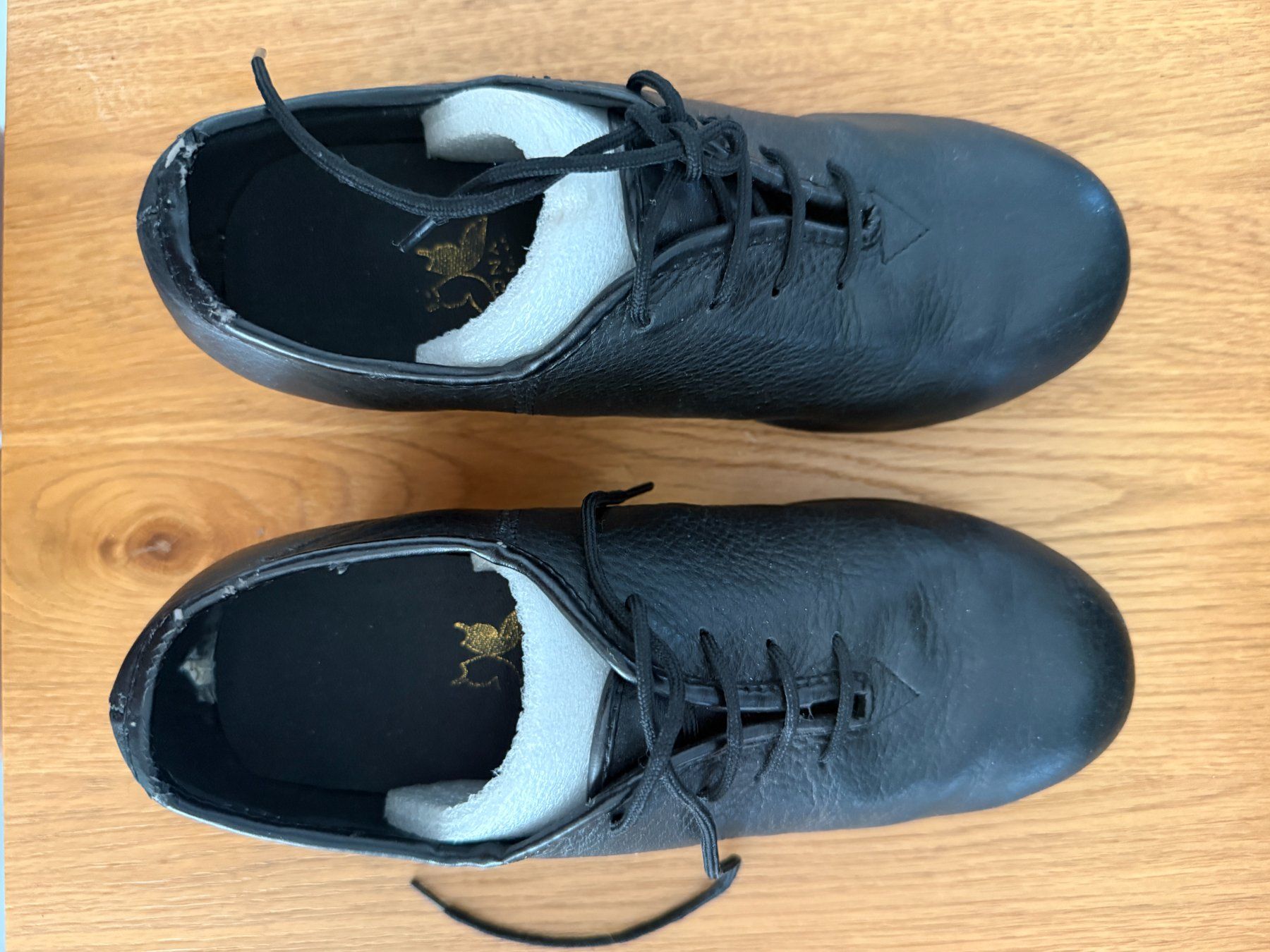 Herrenschuhe: Chaussures de claquettes taille 36 – Gebraucht aus Founex von MaevaMatahi
