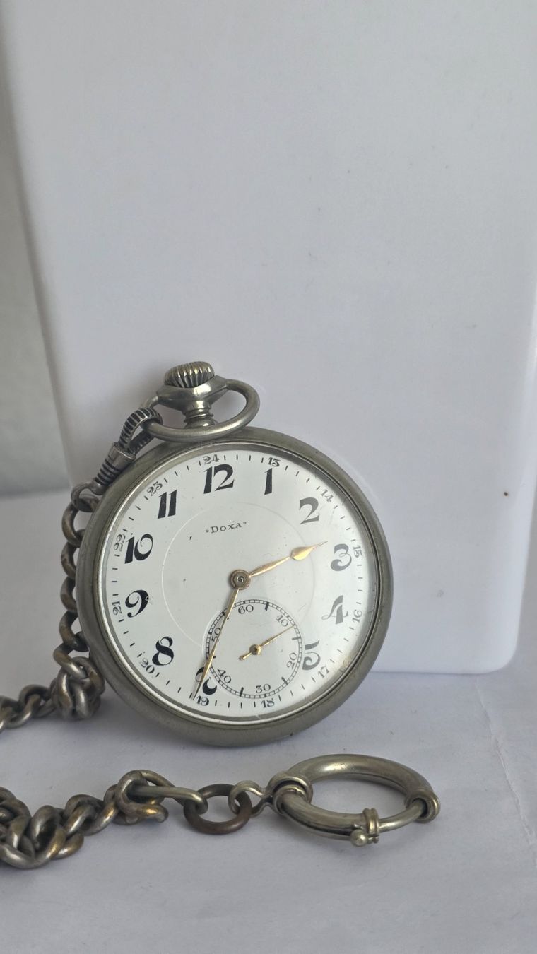 Doxa Orologi: Taschenuhr Doxa mit Kette – Usato da Wittenbach venduto da rose_rosi