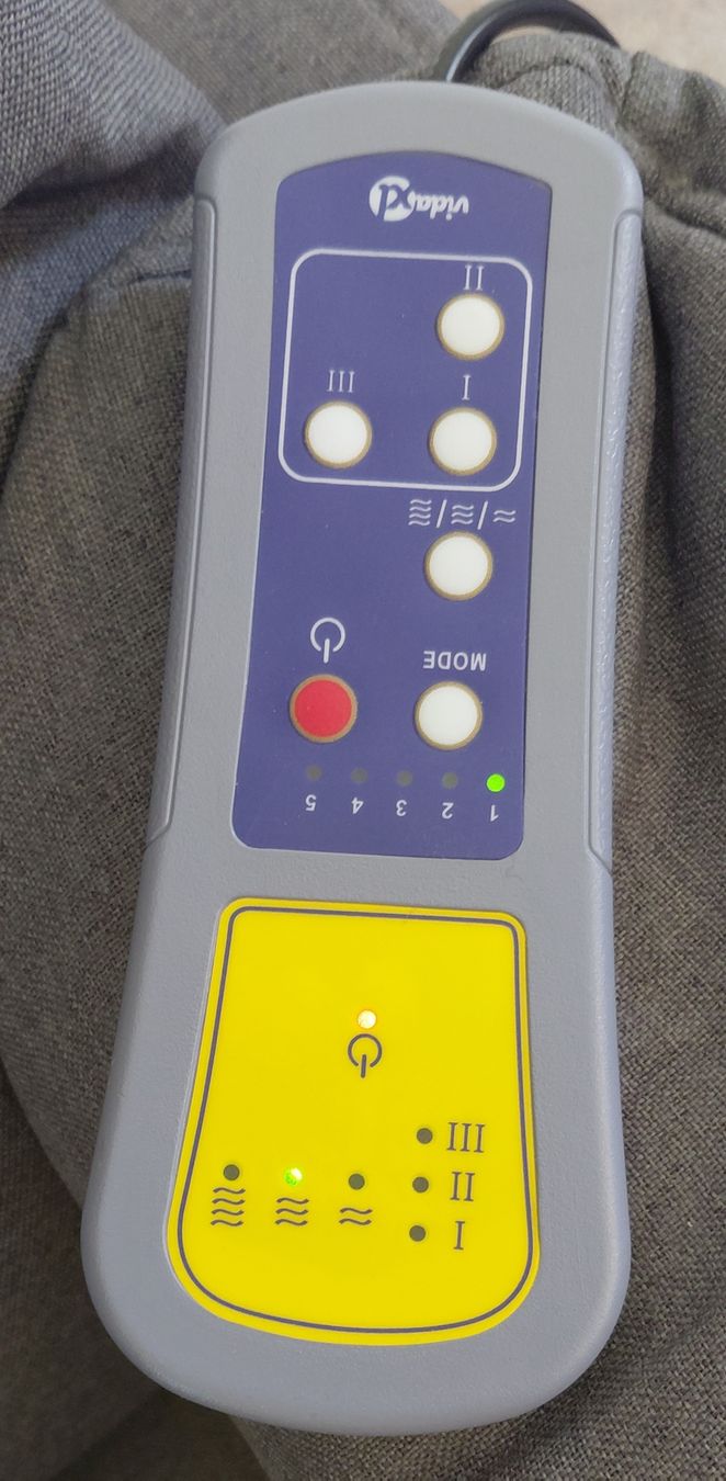 Sessel: Massage-Relaxsessel, Stoff, grau – Gebraucht aus Rorschach von jal_v72g 1