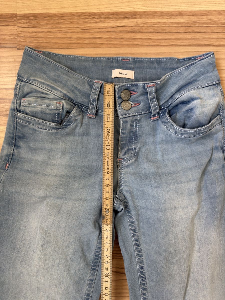 Jeans: Hell Blaue Bootcut Jeans – D'occasion à Allschwil par power9000 4