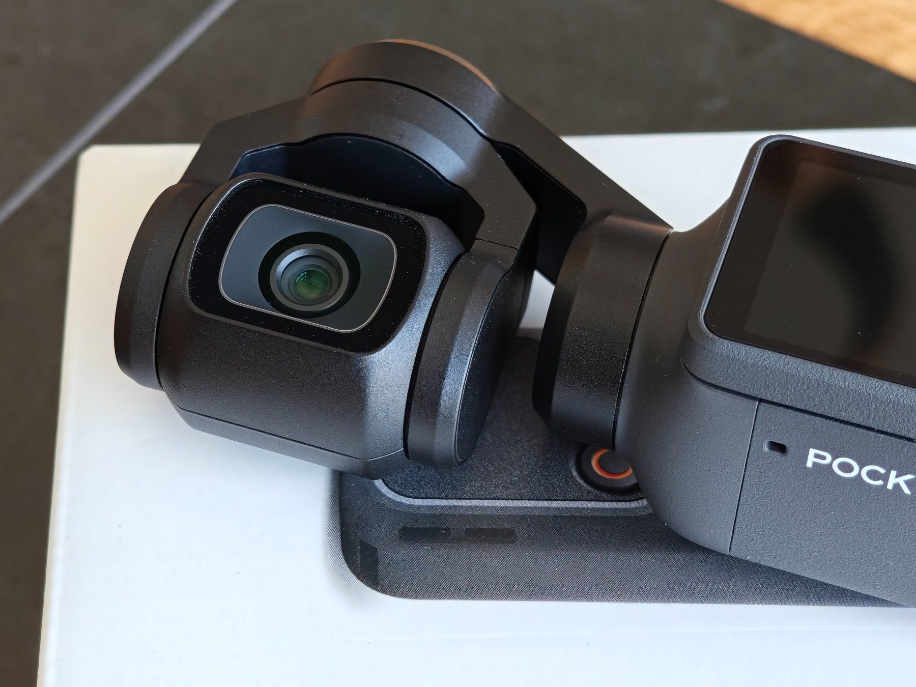 DJI Camcorder: DJI Osmo Pocket 4 Standard Combo – Gebraucht aus Küttigen von Luked 2