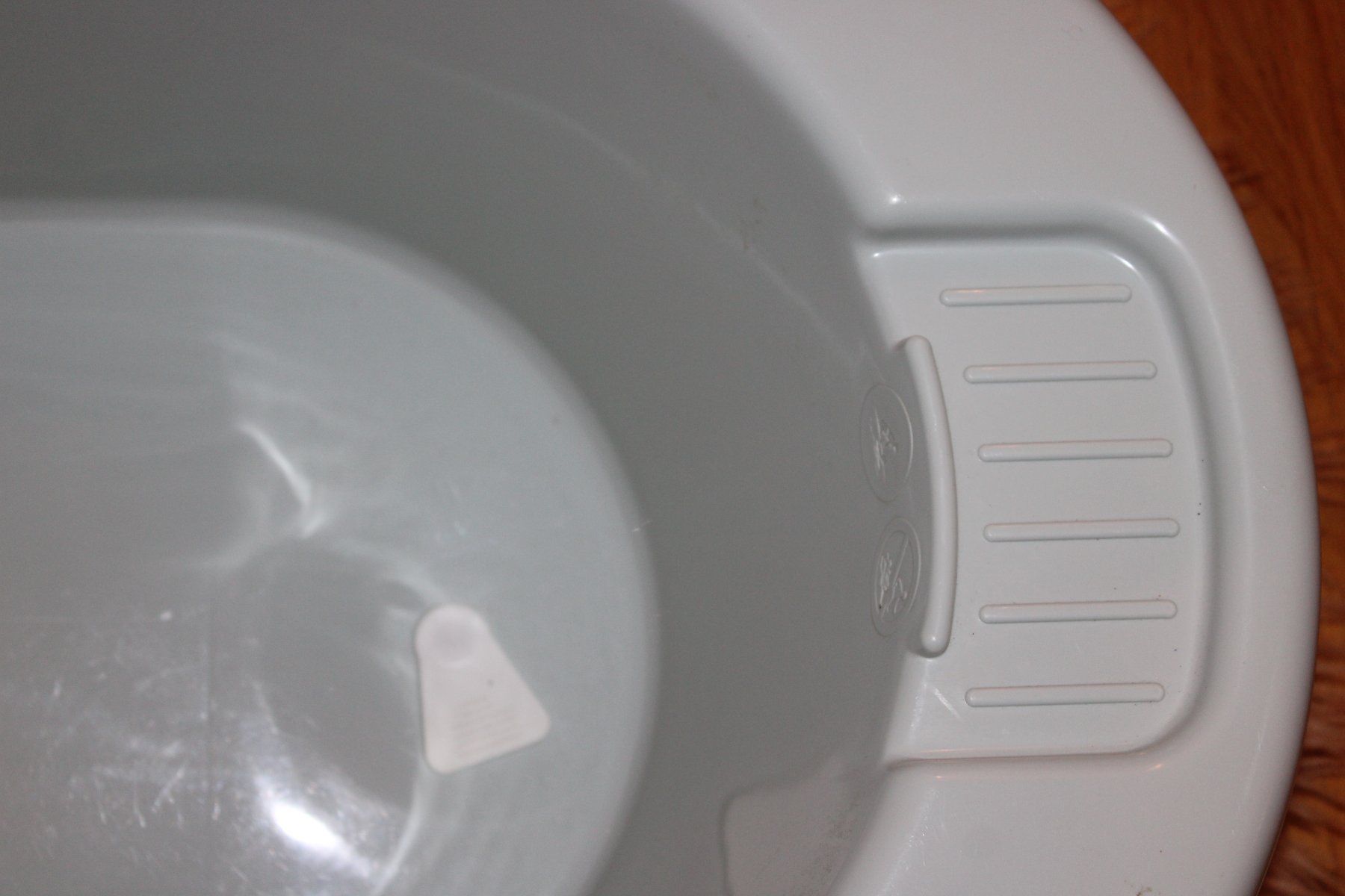 Vasche da bagno: BADEWANNE MIT BADESTÄNDER BÉBÉ JOU – Usato da Basel venduto da Bernosina 1