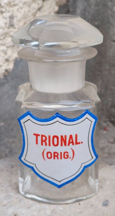 Seltene Apothekerflasche TRIONAL. Um 1900 (Gebraucht) in Monthey für ...