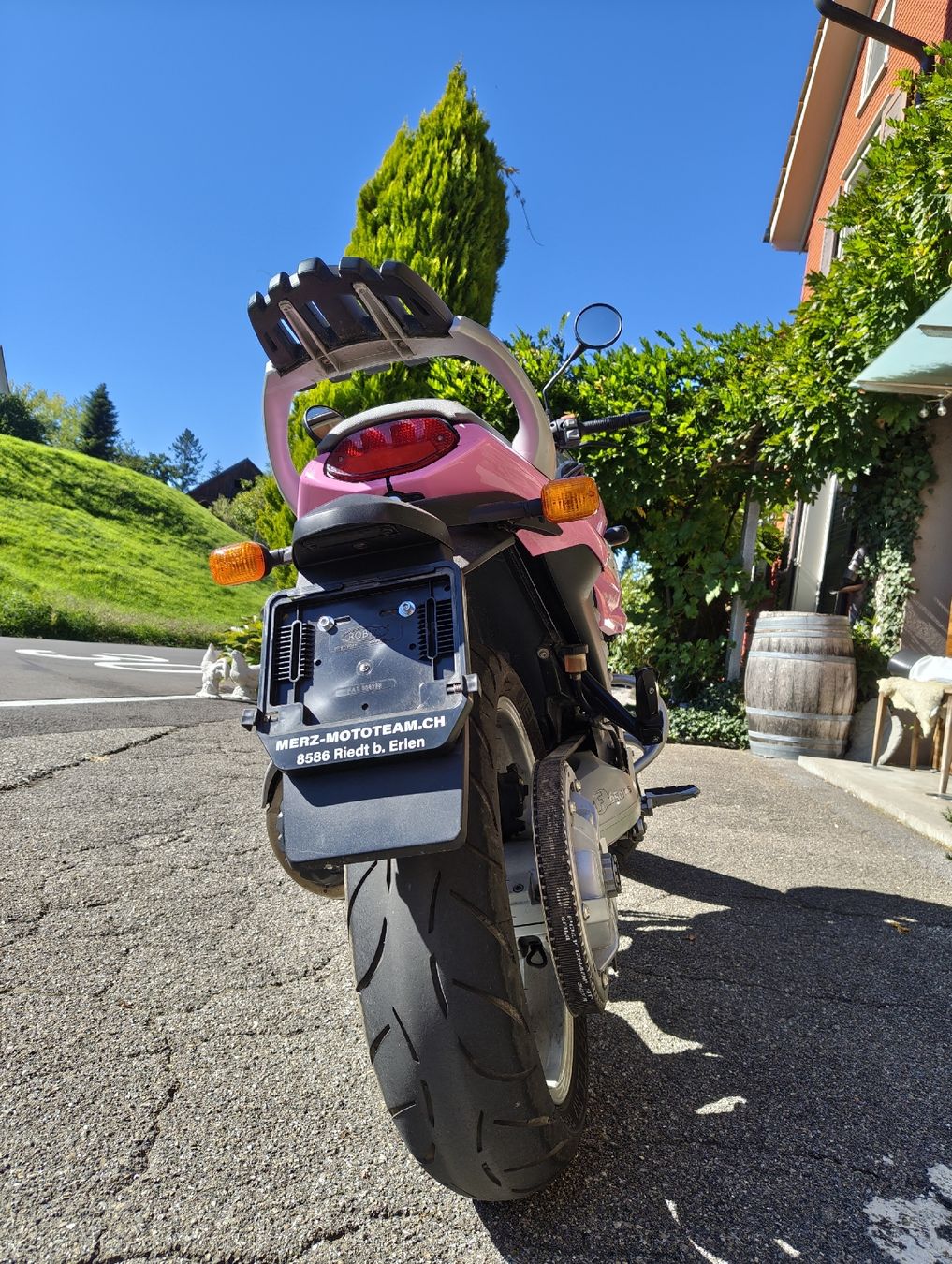 BMW Touring: pink lighting frisch ab mfk  – Usato da Hagenwil venduto da joy_rcb5 3